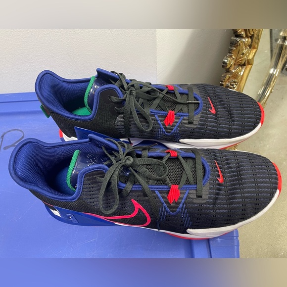 EUC Nike size 15 Lebron Witness VI Mens Basketball Trainers CZ4052 Sneakers - Picture 2 of 16